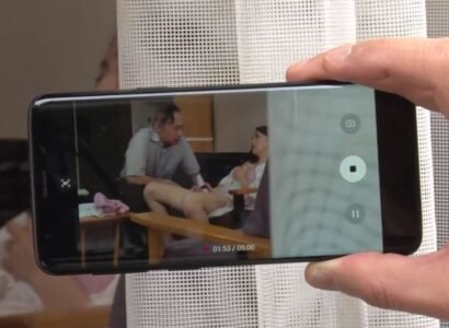 sex mẹ con nhật bản Cô giáo chủ nhiệm nứng lồn và cậu học trò cưng may mắn
